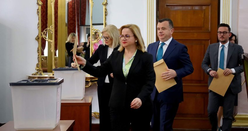 grupi socialist voton per emrin per presidebt