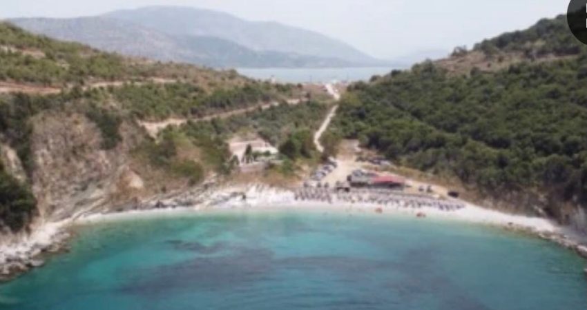 Foto e gjirit te manastirit